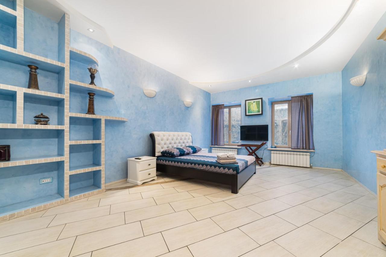 Classical Deribasivska 3-Bedrooms Apartment Odessa Esterno foto
